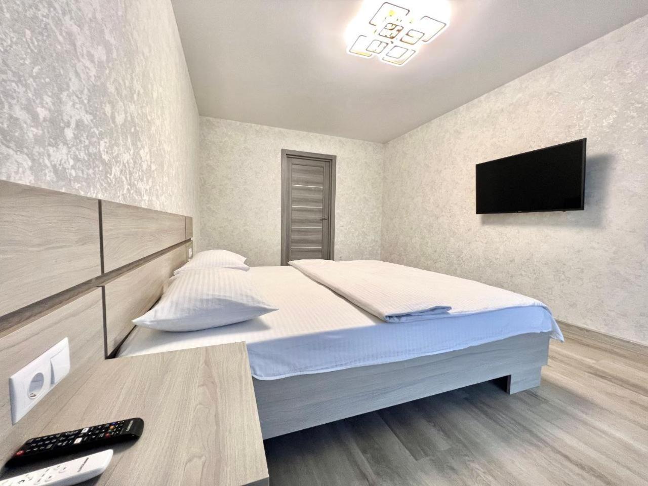 Apartpoltava Нові Апартаменти Ремонт Цього Року Панорама, Корпусний Парк, Найкраща Локація Ngoại thất bức ảnh